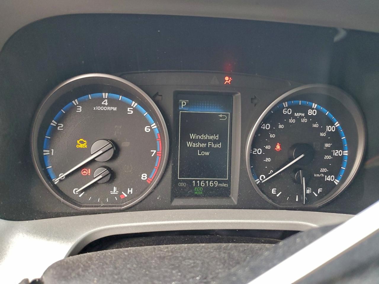 2017 TOYOTA RAV4 LE photo 9