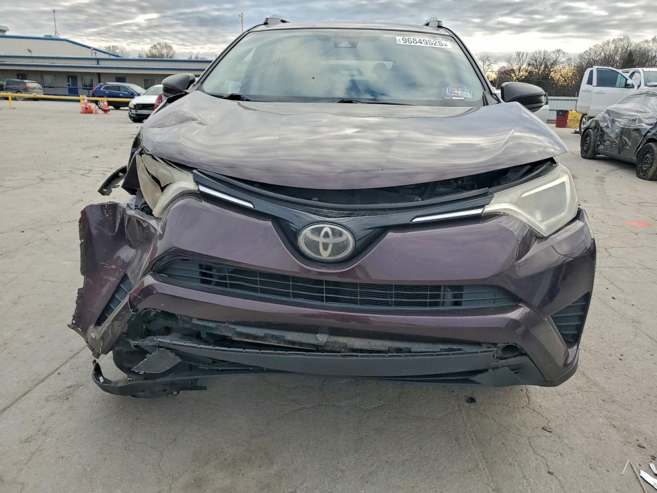 2017 TOYOTA RAV4 LE photo 5