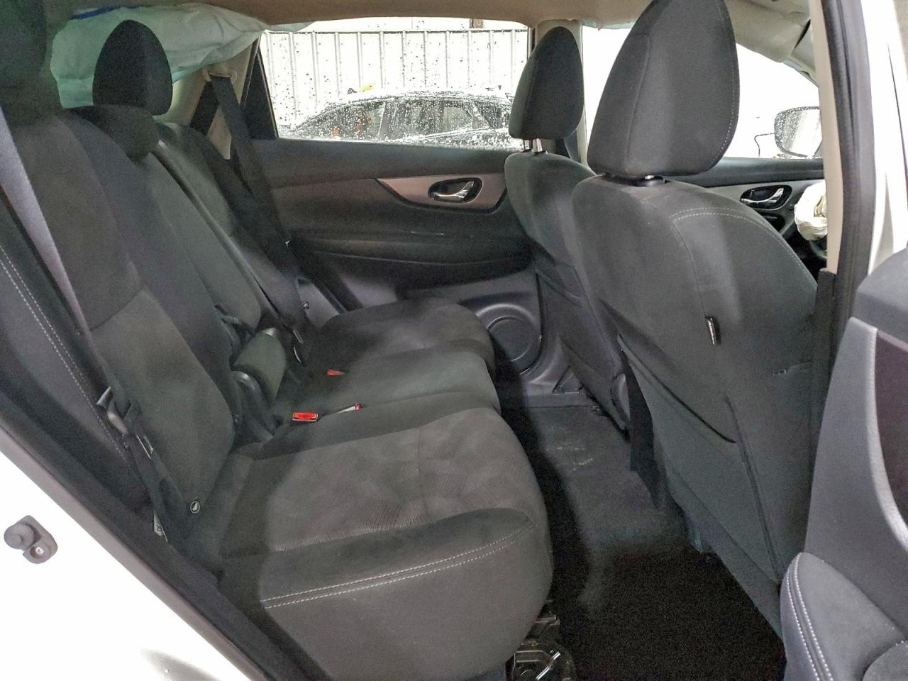 2016 NISSAN ROGUE S photo 11