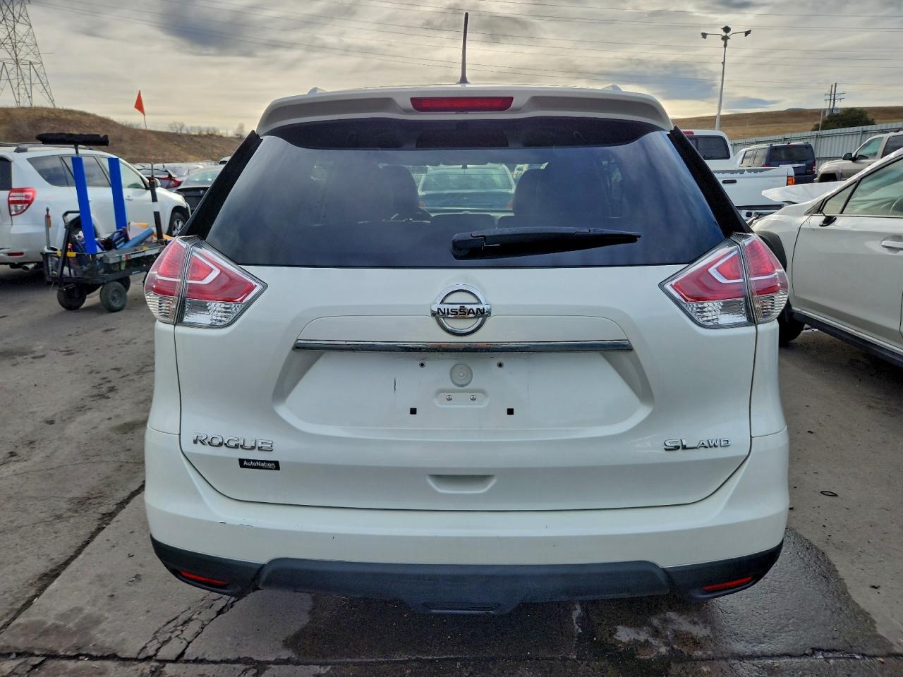 2016 NISSAN ROGUE SL photo 11