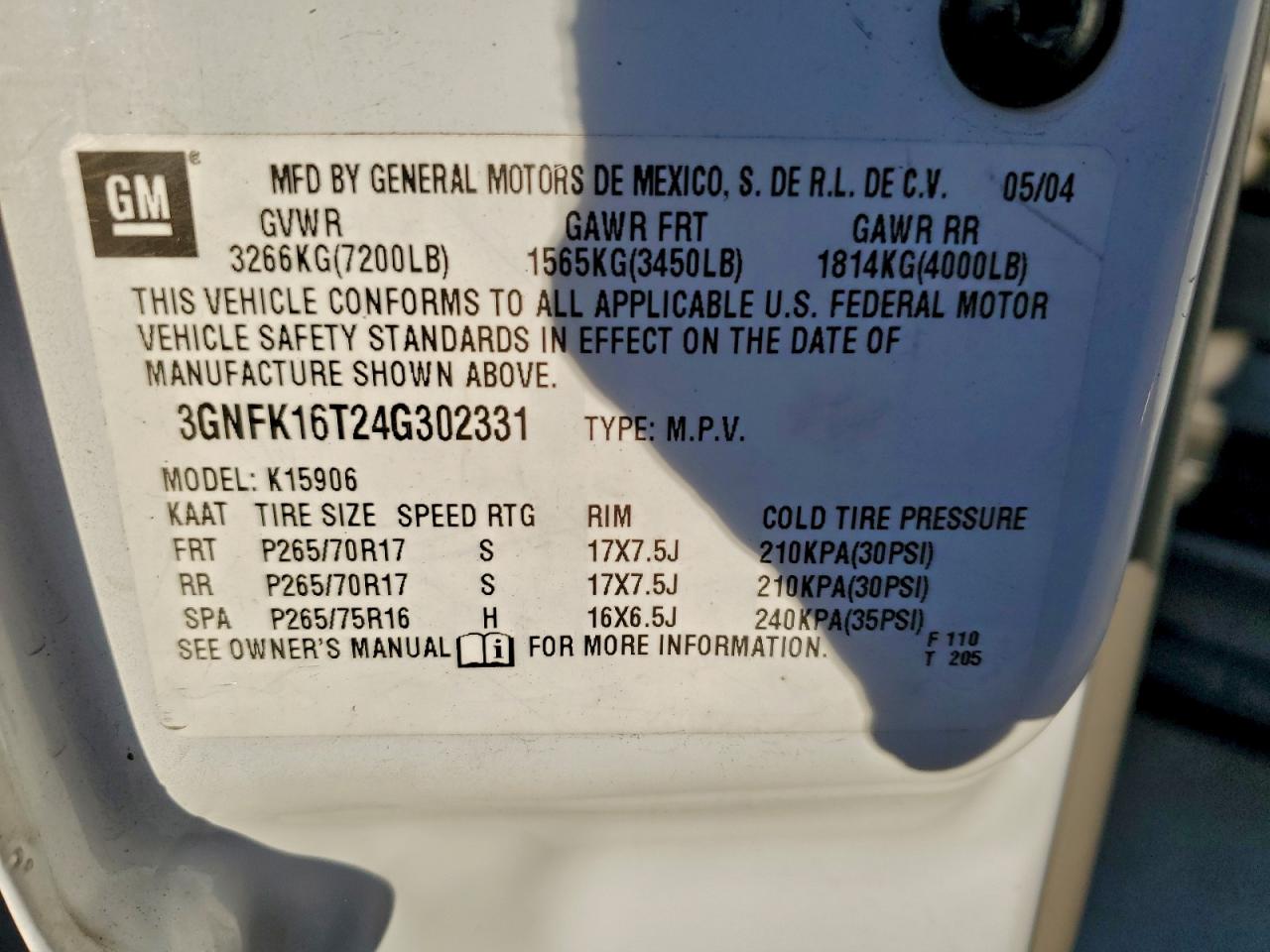 2004 CHEVROLET SUBURBAN K1500 photo 13