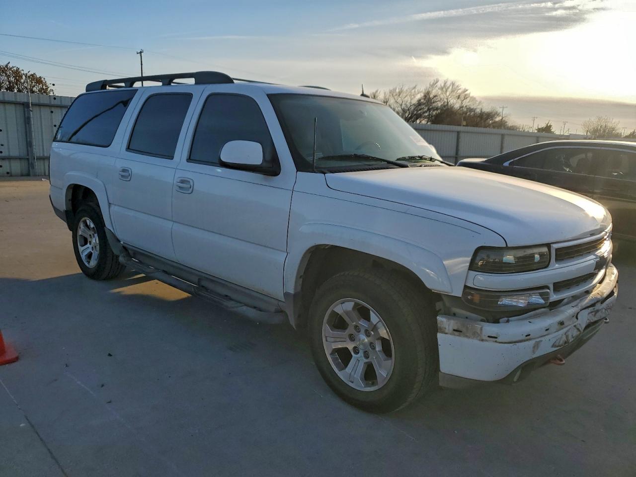 2004 CHEVROLET SUBURBAN K1500 photo 4