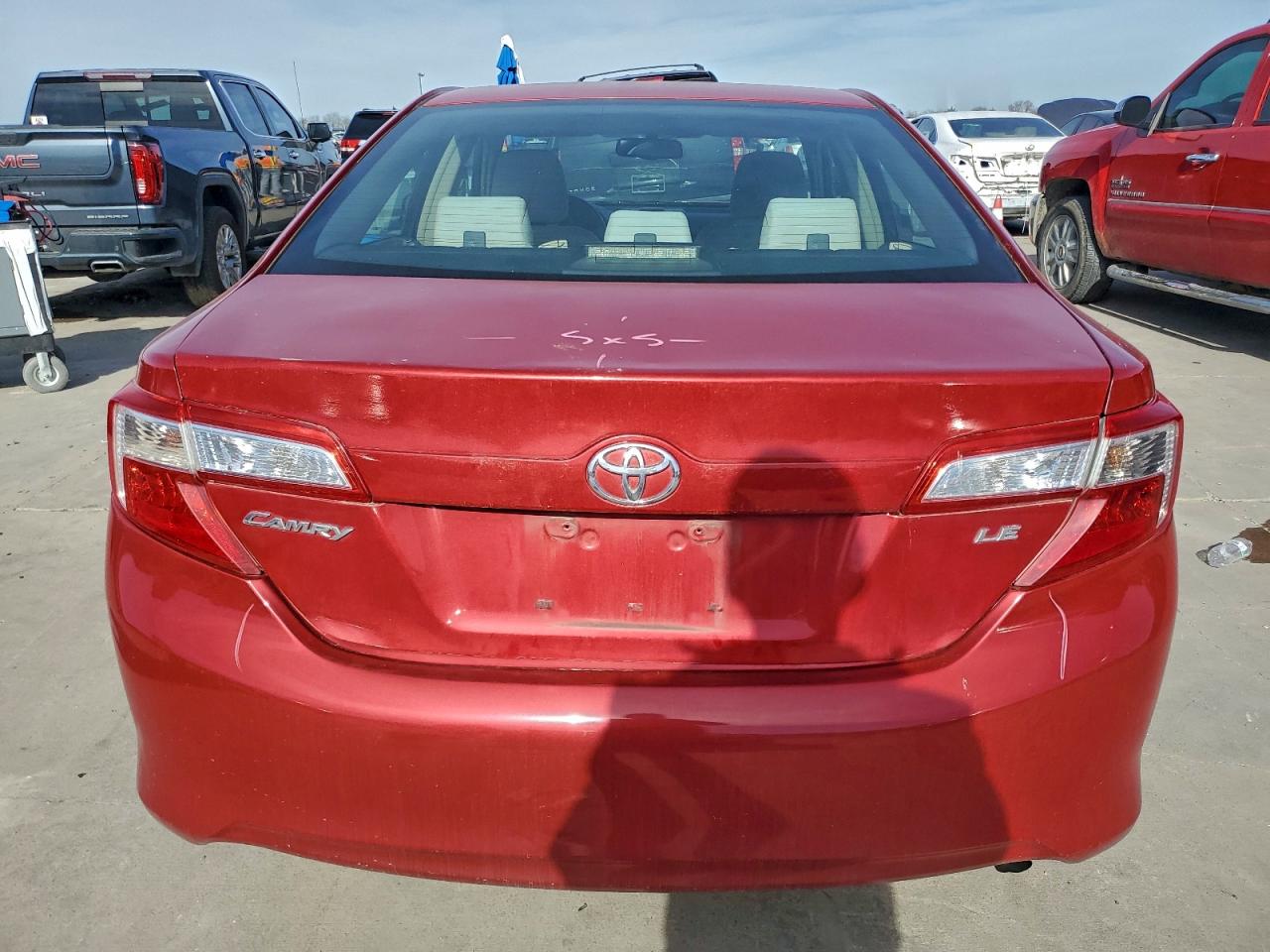 2013 TOYOTA CAMRY L photo 6