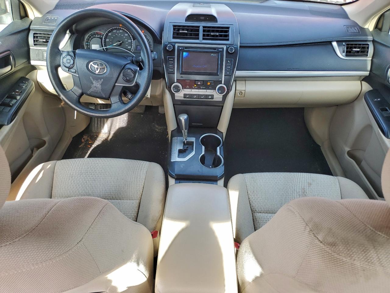 2013 TOYOTA CAMRY L photo 8