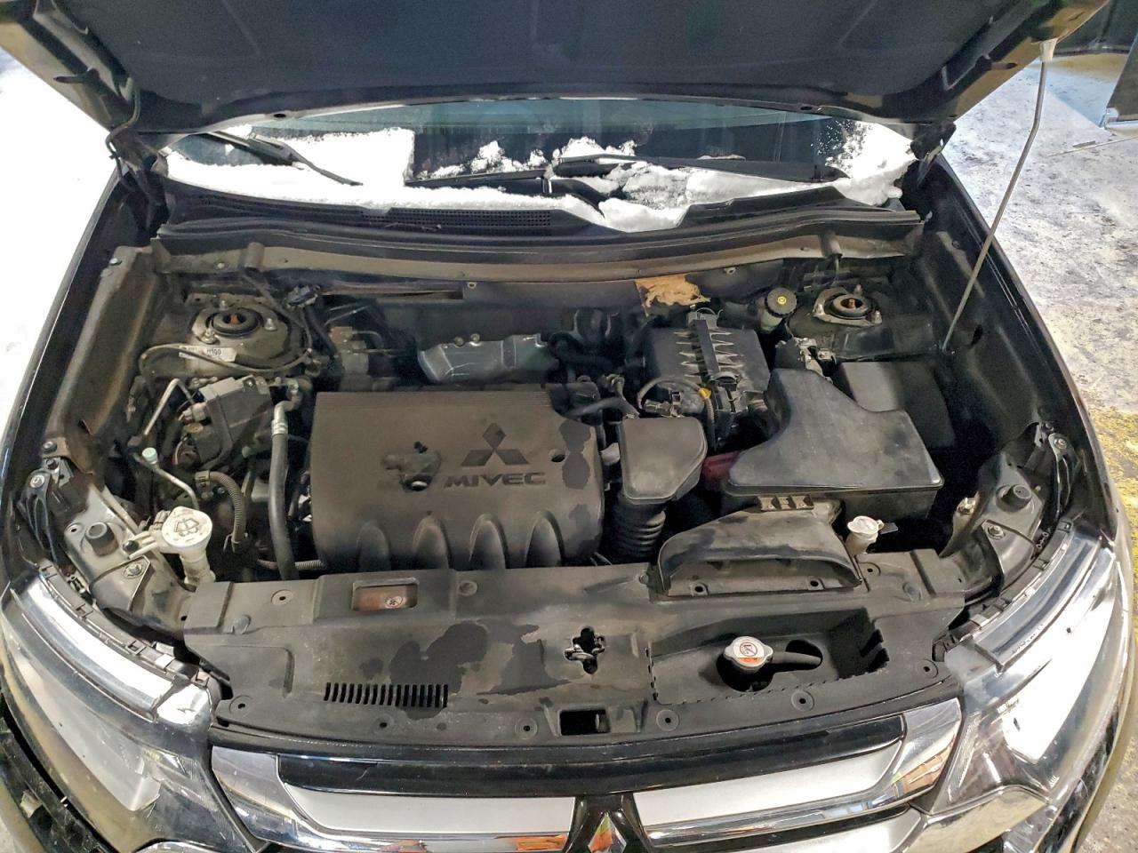 2016 MITSUBISHI OUTLANDER ES photo 12