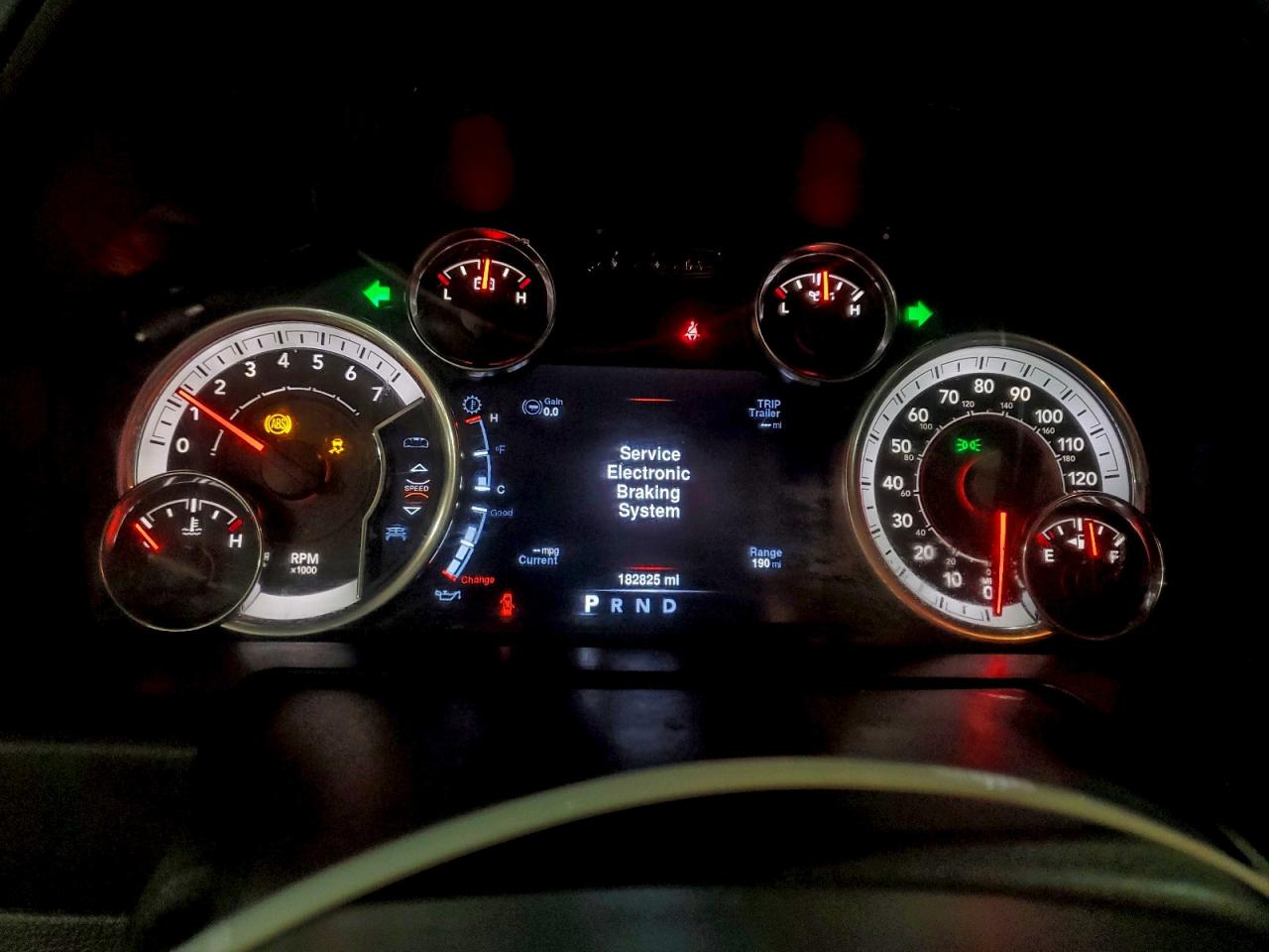 2013 RAM 1500 ST photo 9