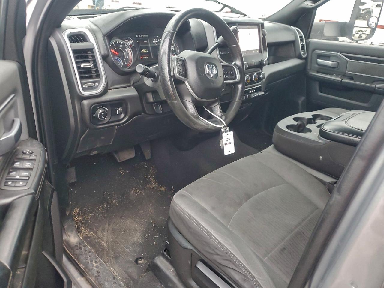 2022 RAM 3500 BIG HORN/LONE STAR photo 8
