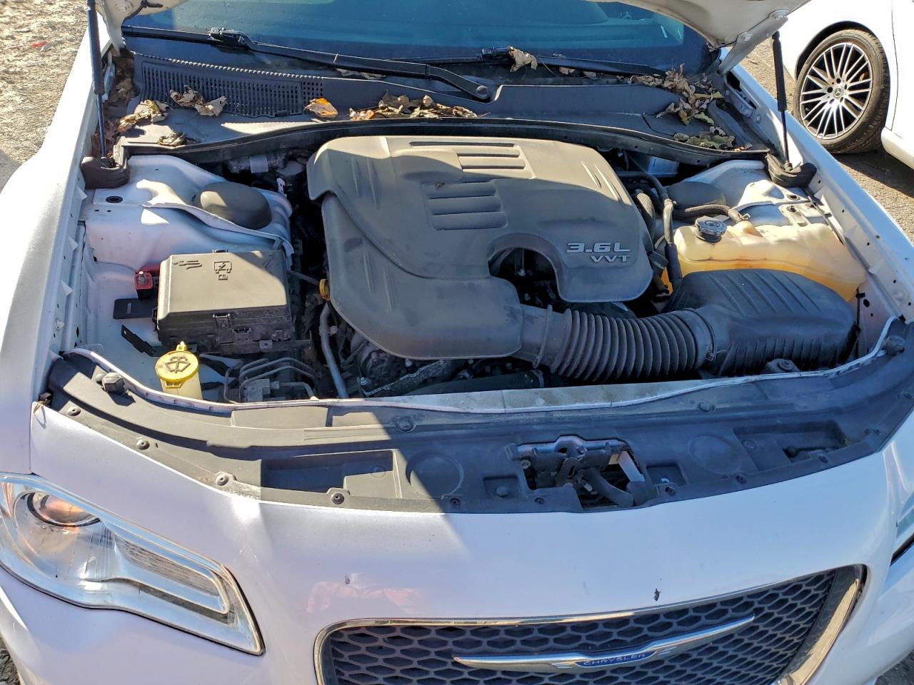 2018 CHRYSLER 300 TOURING photo 11