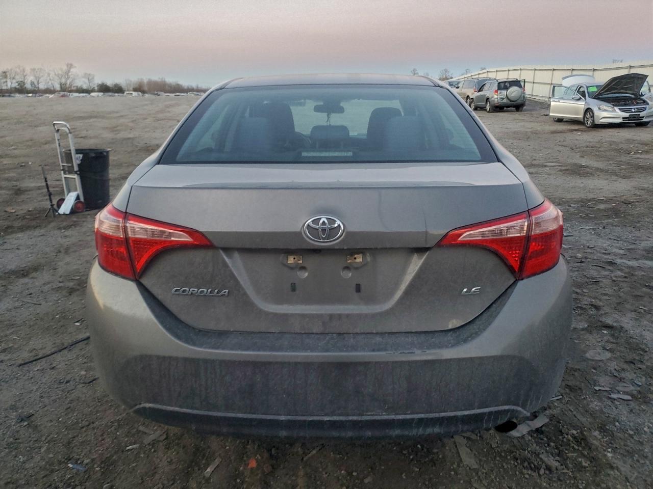 2019 TOYOTA COROLLA L photo 6