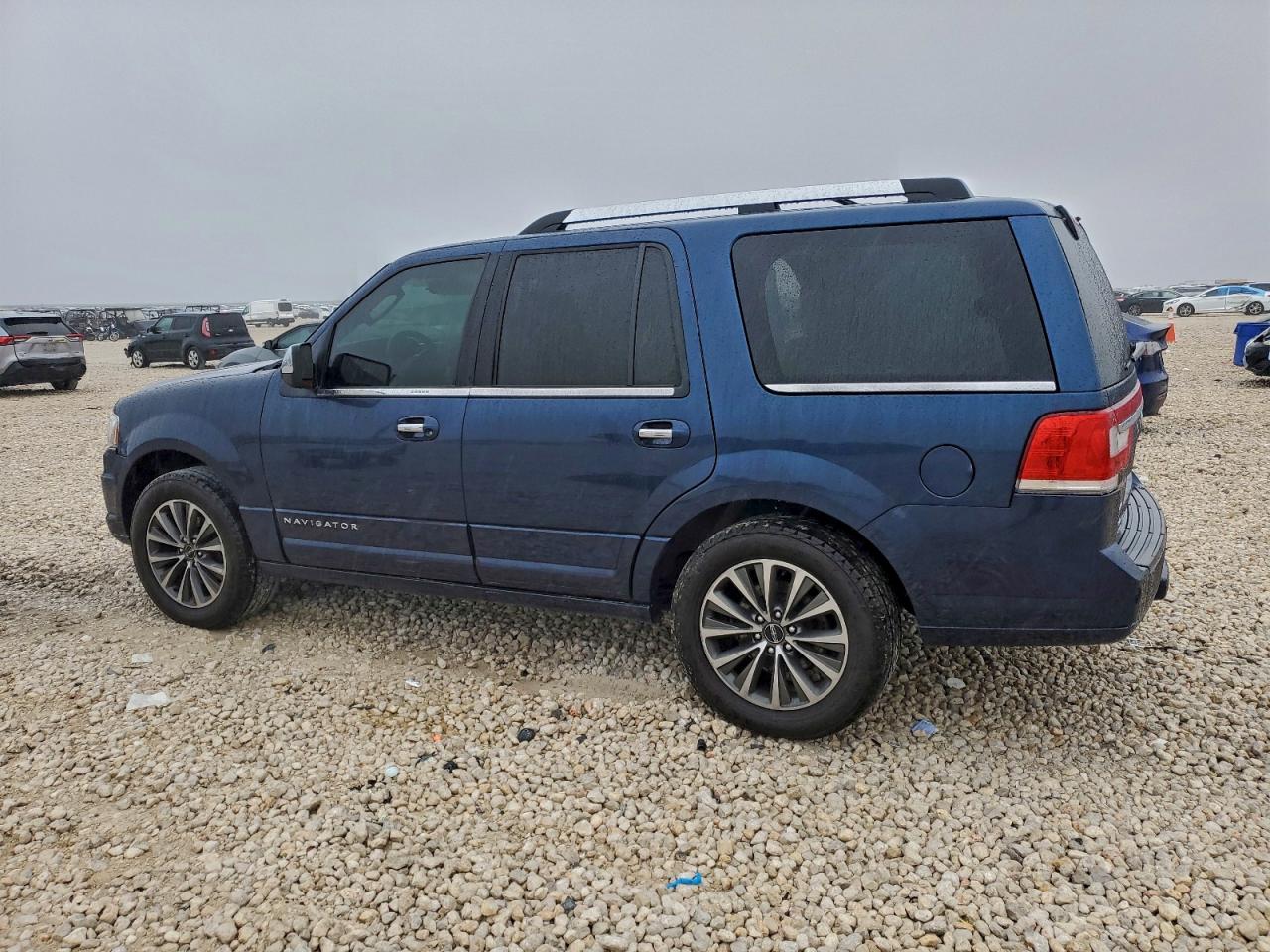 2017 LINCOLN NAVIGATOR SELECT photo 2
