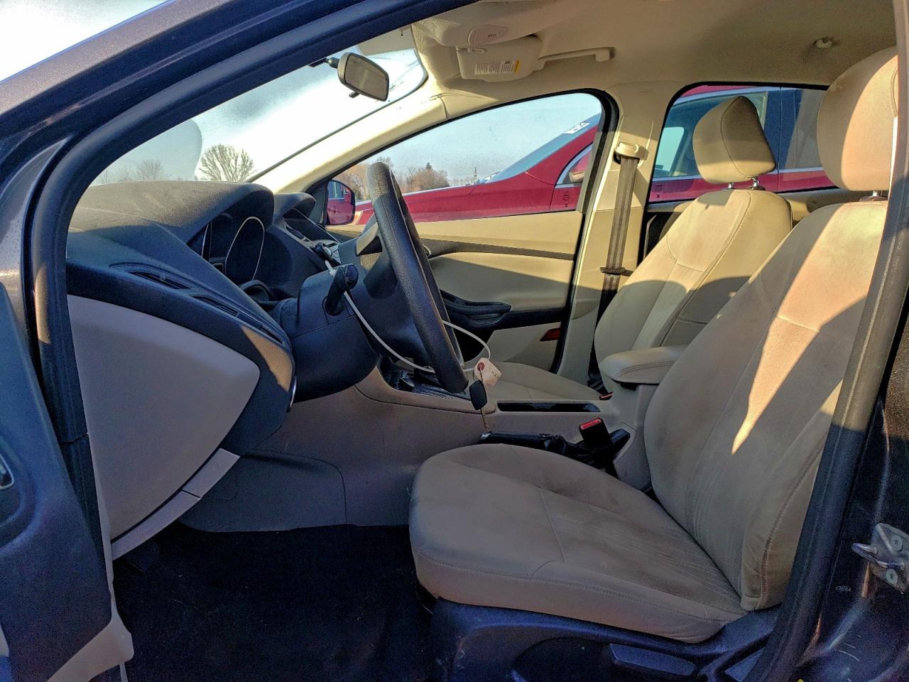 2015 FORD FOCUS SE photo 7