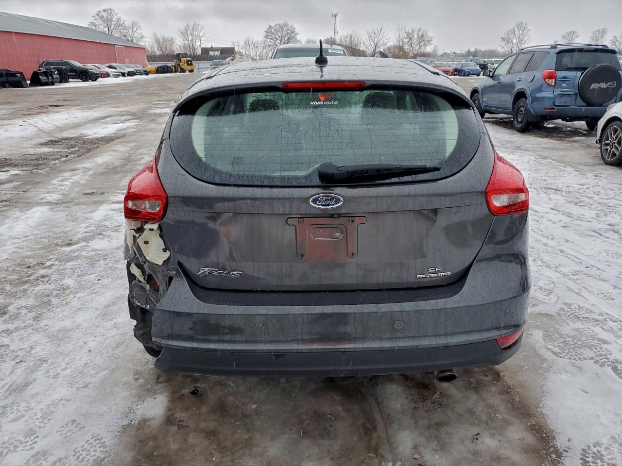 2015 FORD FOCUS SE photo 6