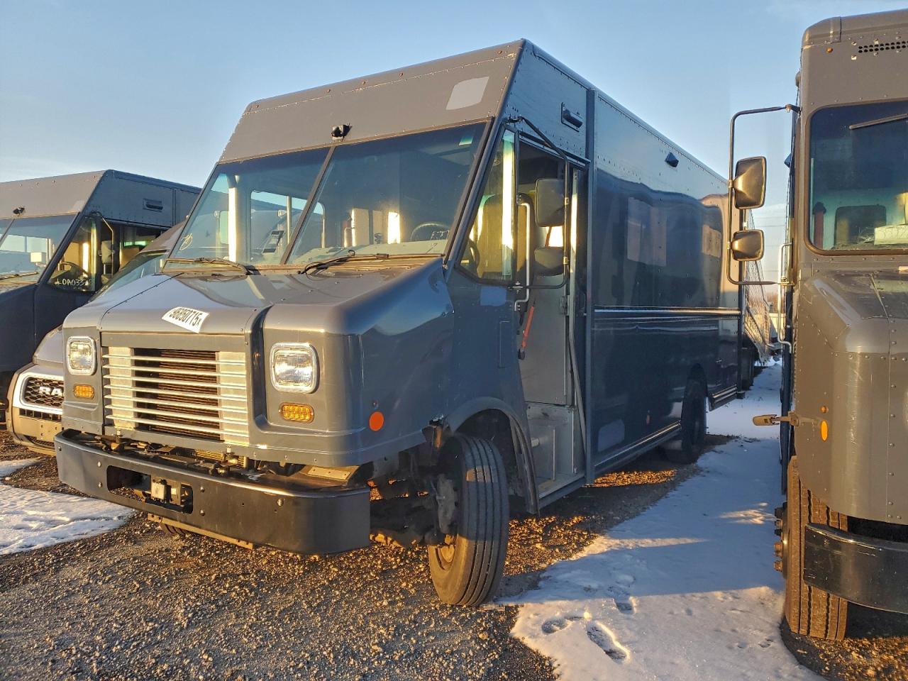 2021 FORD F59
