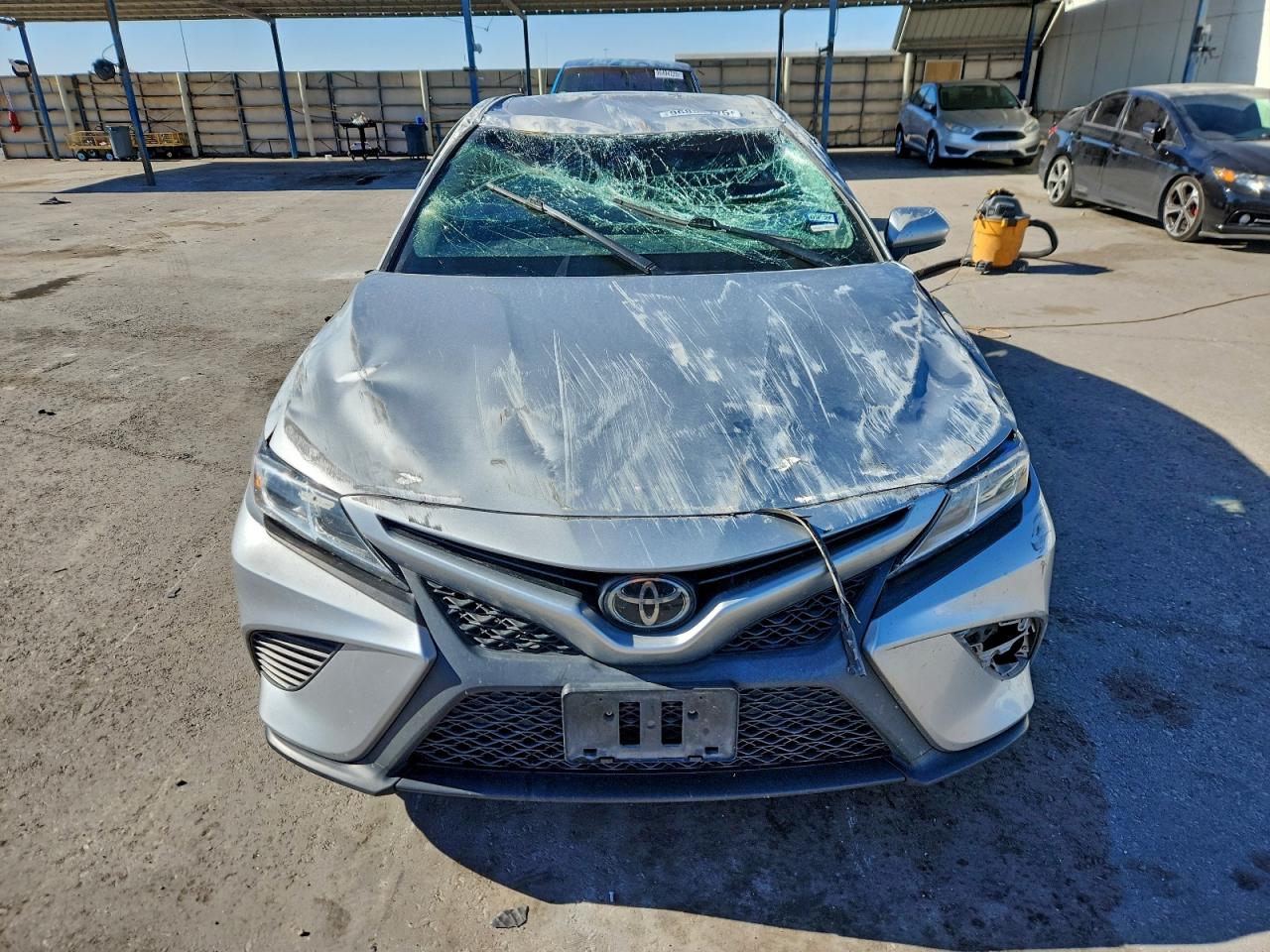2018 TOYOTA CAMRY L photo 5