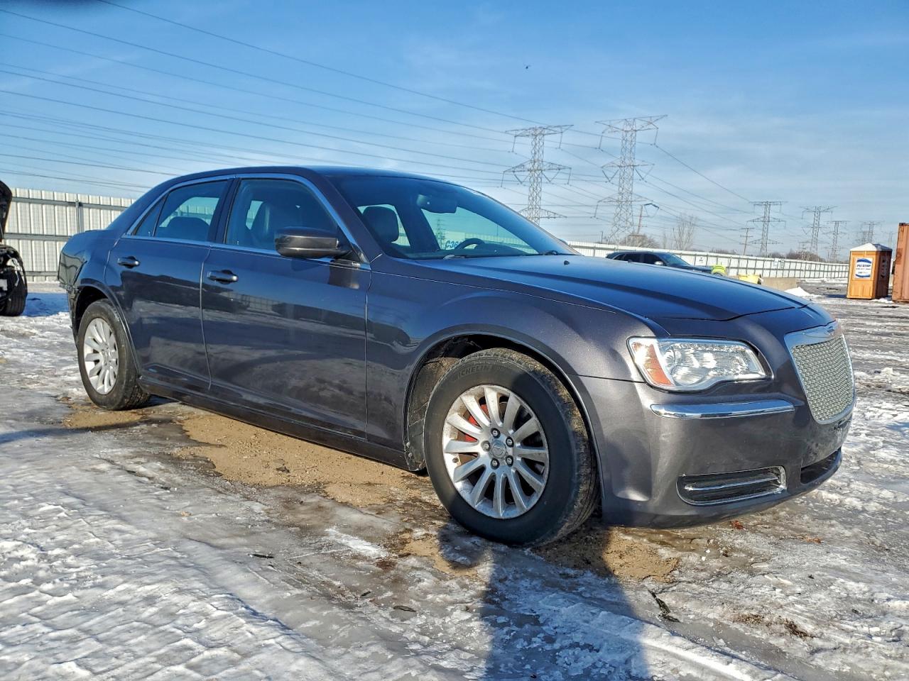 2014 CHRYSLER 300 photo 4