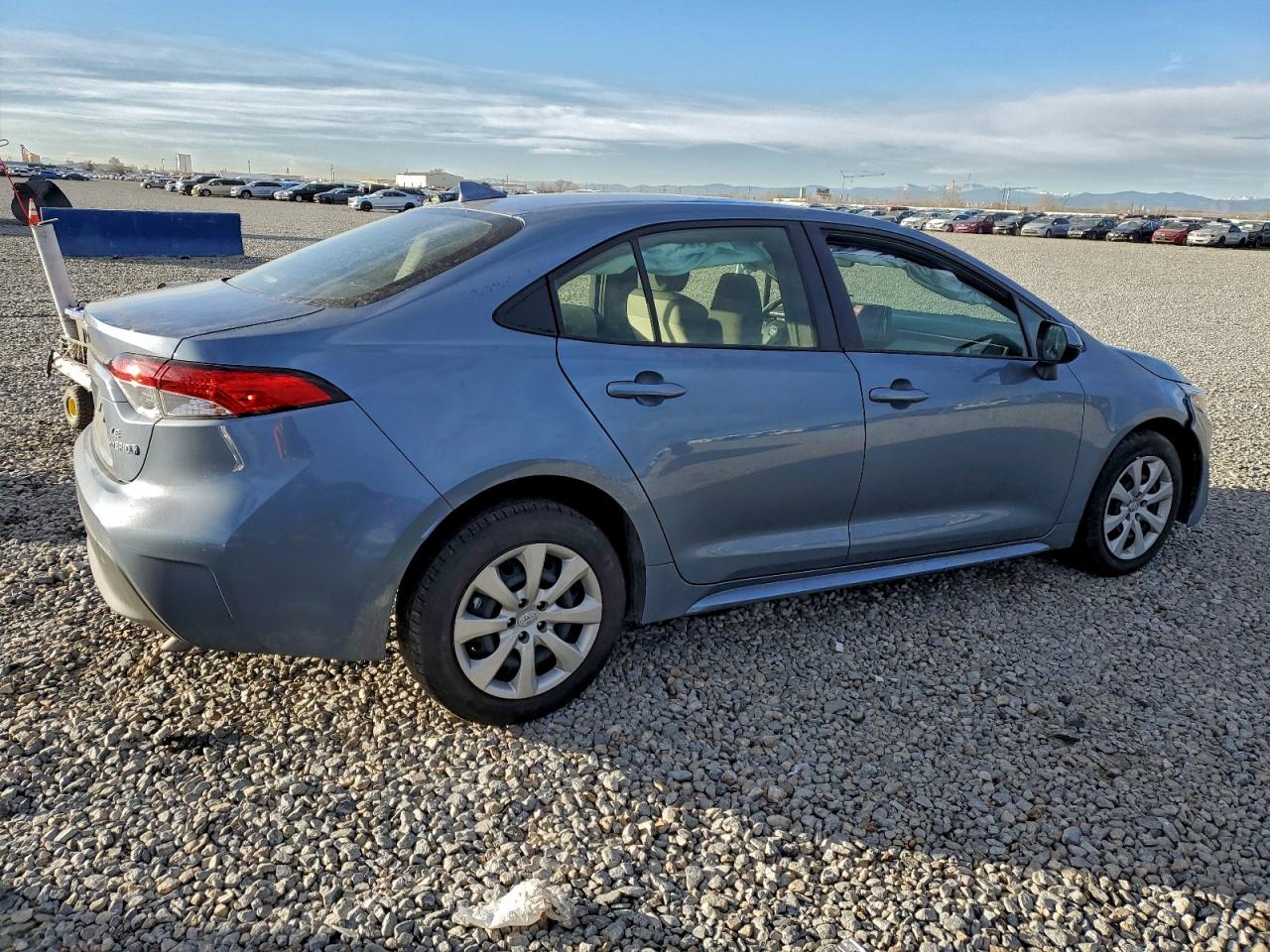 2024 TOYOTA COROLLA LE photo 3