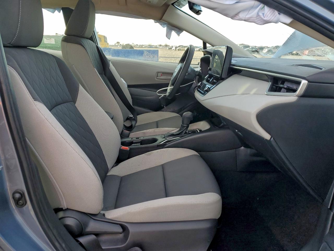 2024 TOYOTA COROLLA LE photo 7