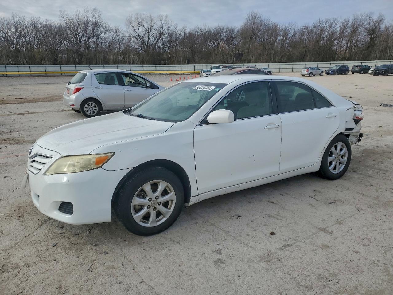 2011 TOYOTA CAMRY