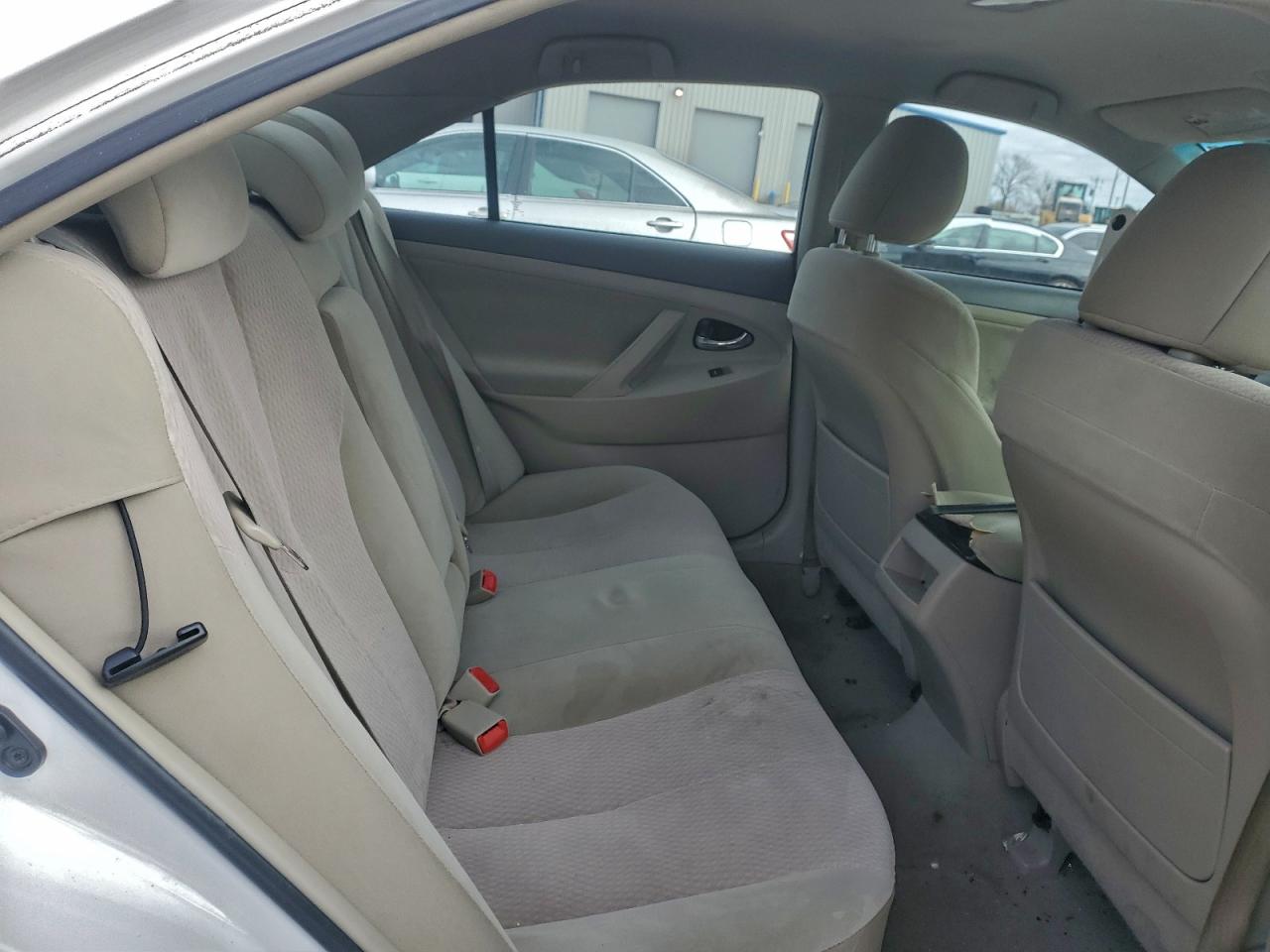 2011 TOYOTA CAMRY BASE photo 10