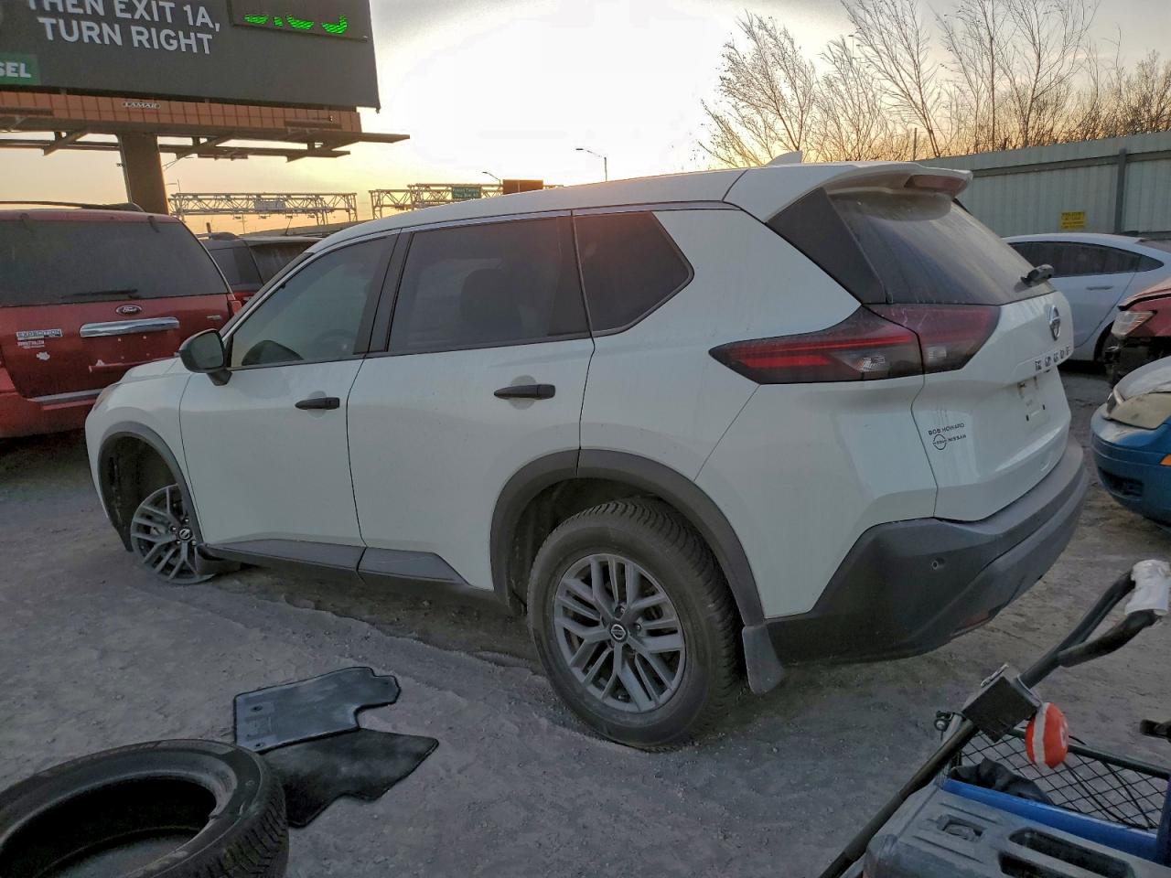 2021 NISSAN ROGUE S photo 2