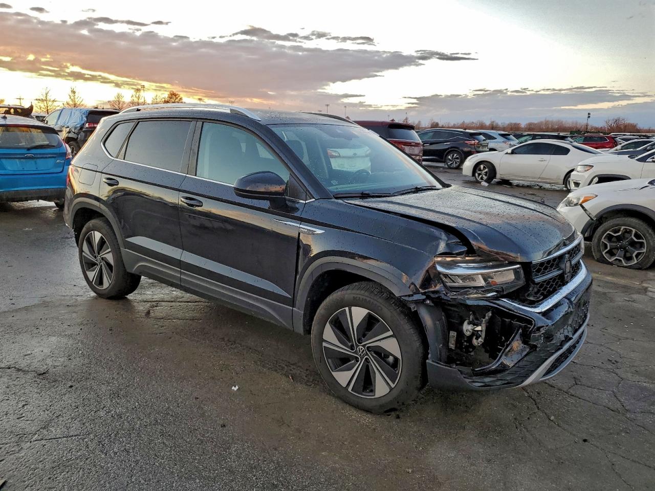 2024 VOLKSWAGEN TAOS SE photo 4