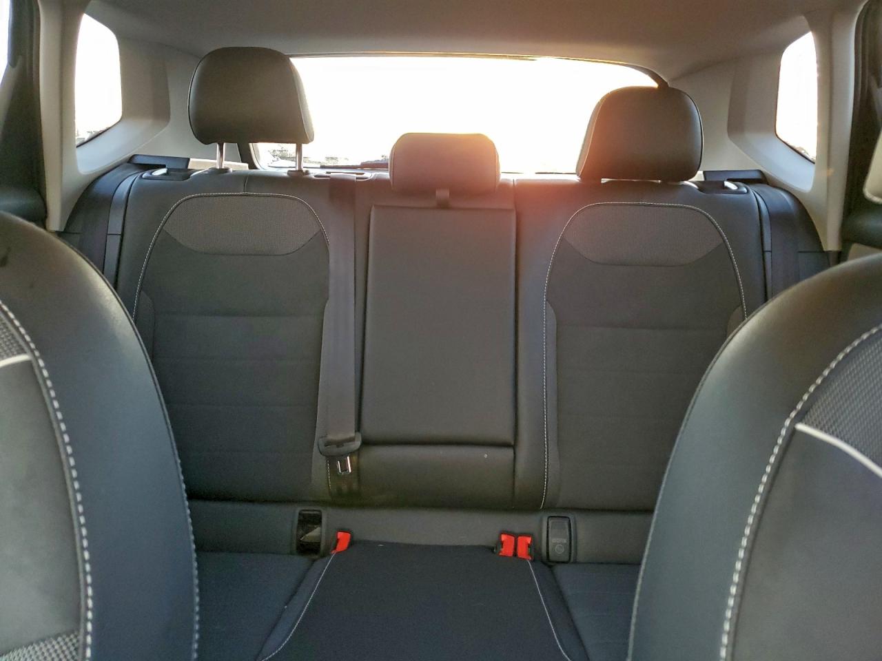 2024 VOLKSWAGEN TAOS SE photo 10