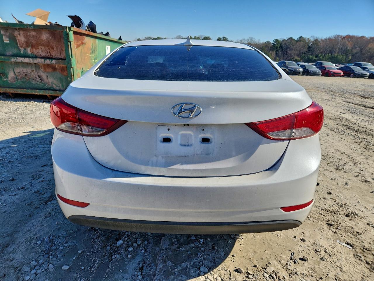 2015 HYUNDAI ELANTRA SE photo 6