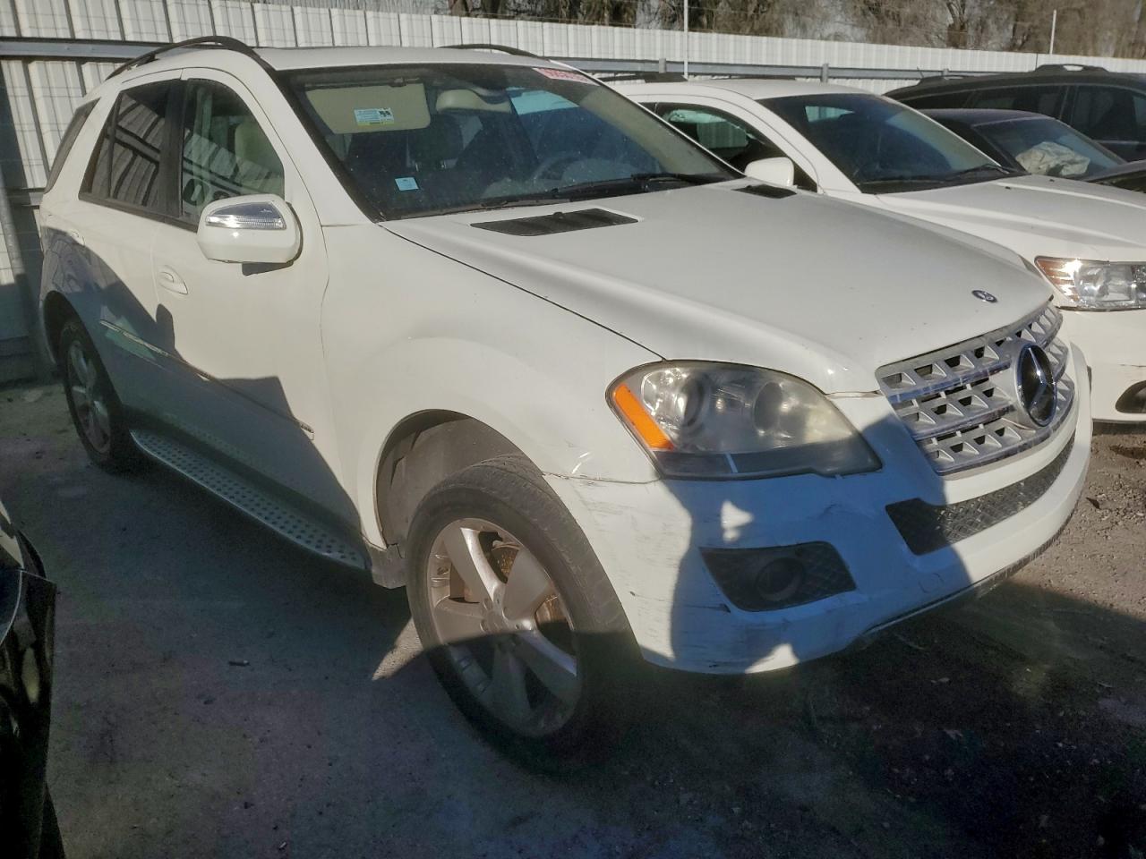 2009 MERCEDES-BENZ ML 350 photo 4