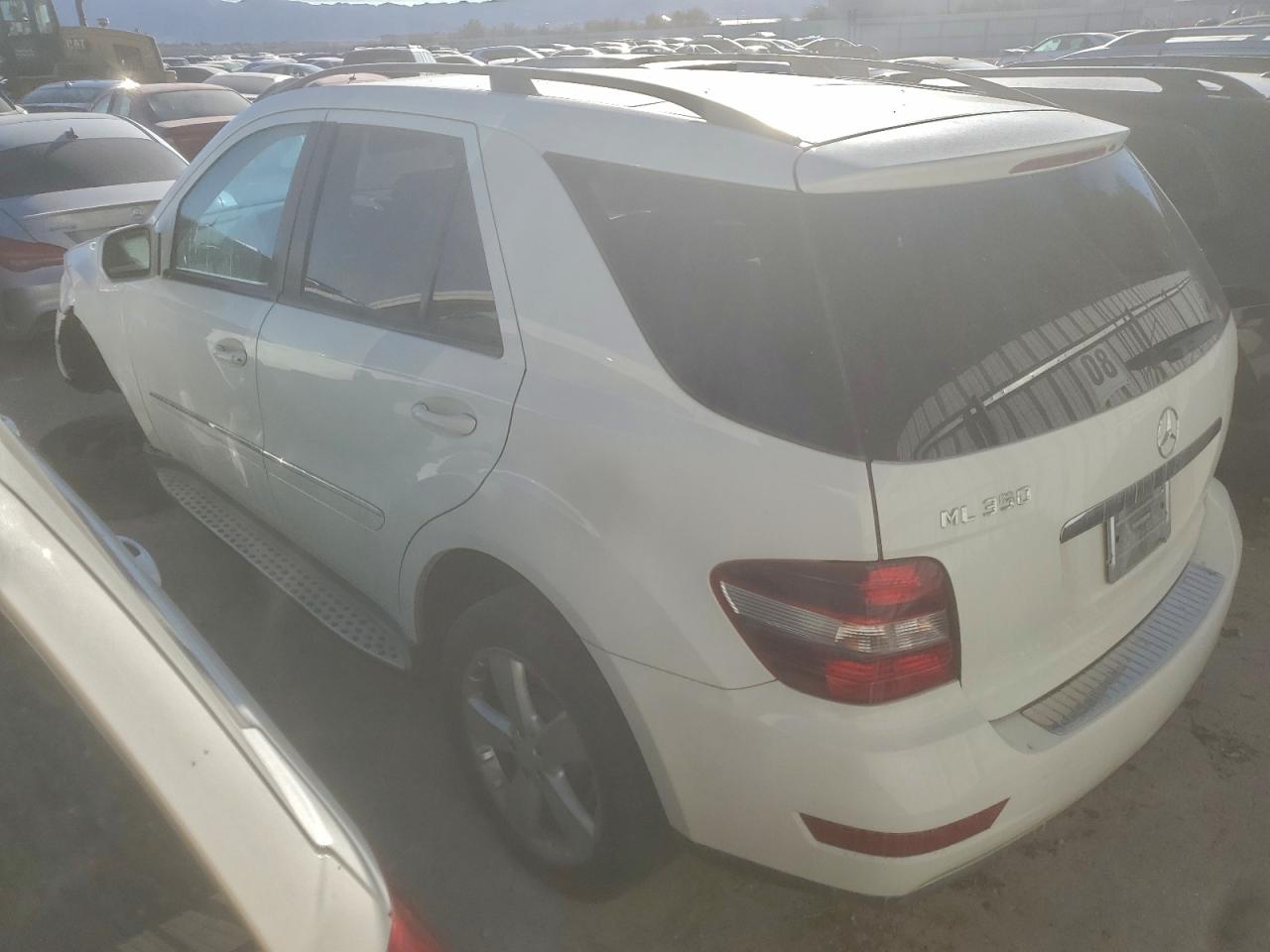 2009 MERCEDES-BENZ ML 350 photo 2