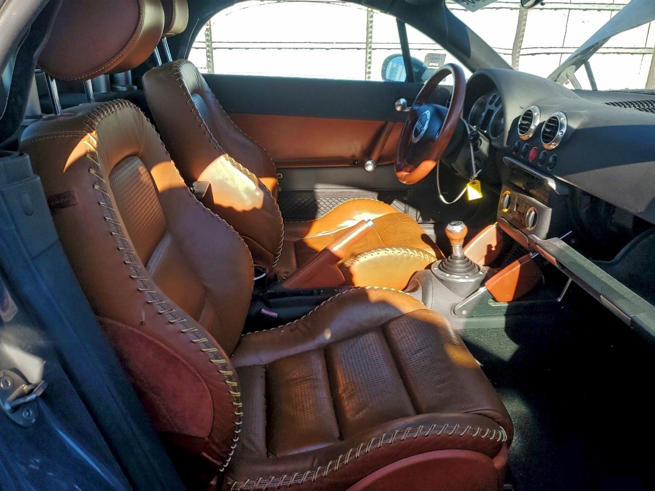 2001 AUDI TT photo 10