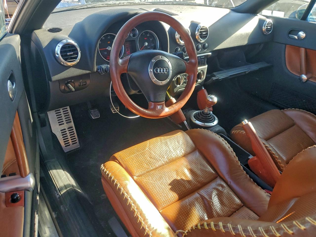 2001 AUDI TT photo 8
