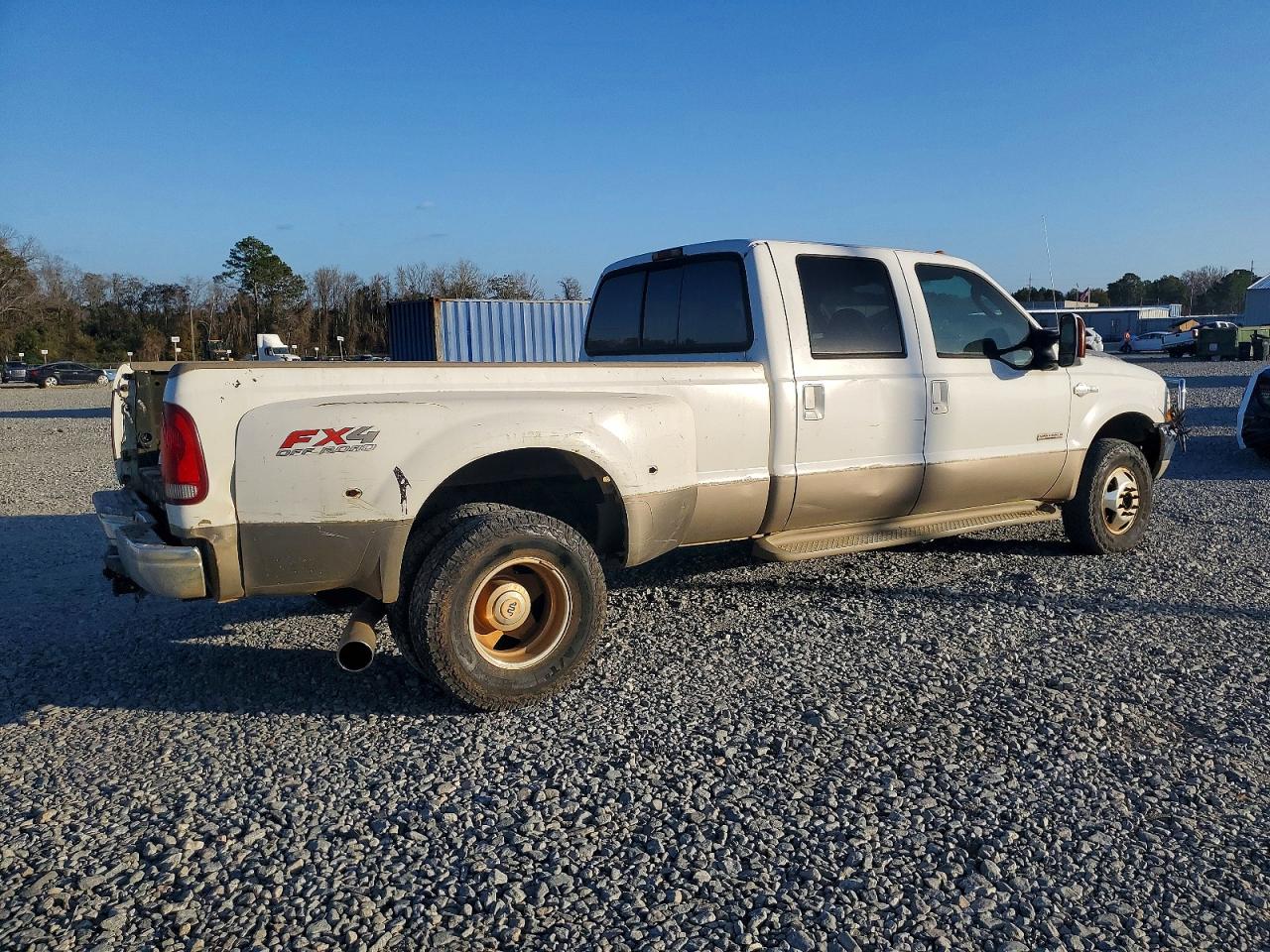 2004 FORD F350 SUPER DUTY photo 3