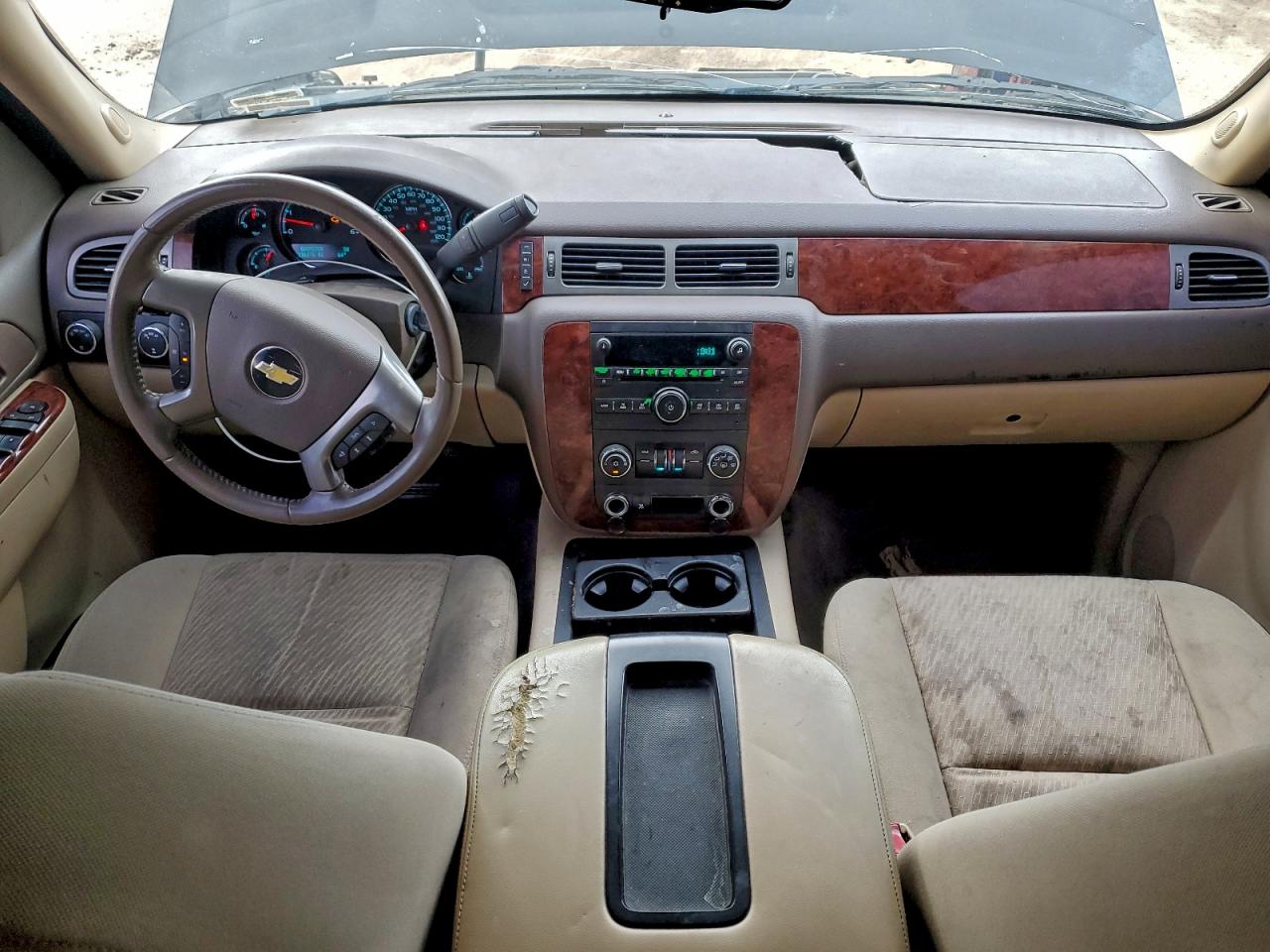 2011 CHEVROLET TAHOE photo 8