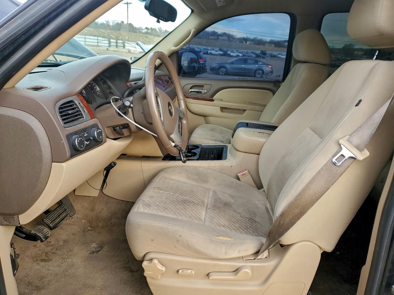 2011 CHEVROLET TAHOE photo 7