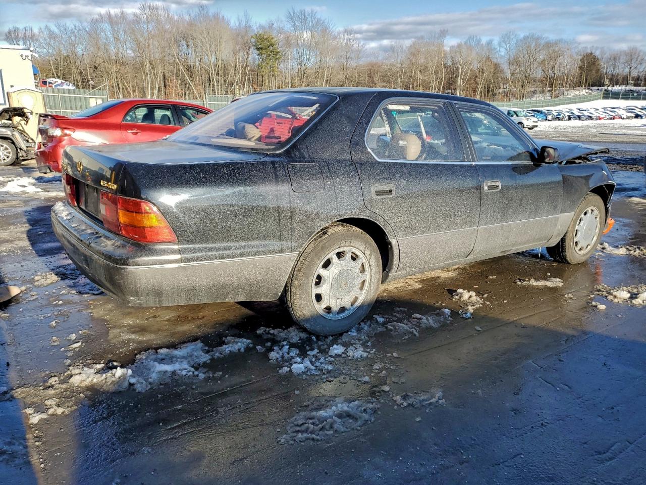 1996 LEXUS LS 400 photo 3