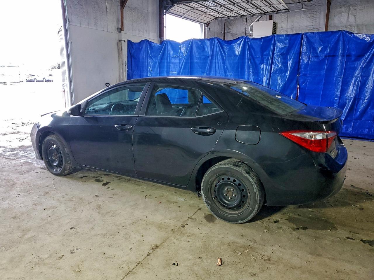 2015 TOYOTA COROLLA L photo 2