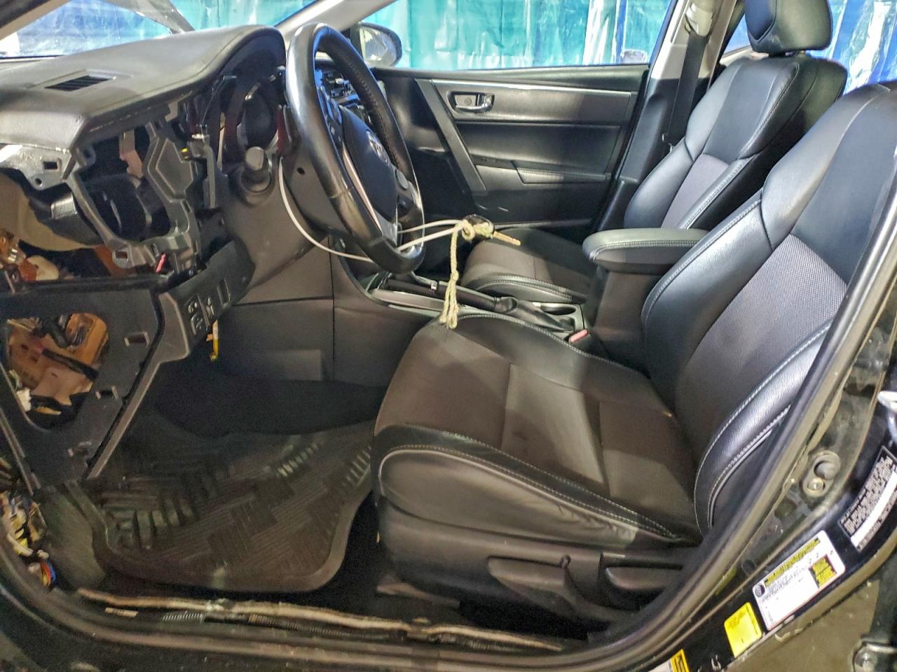 2015 TOYOTA COROLLA L photo 7