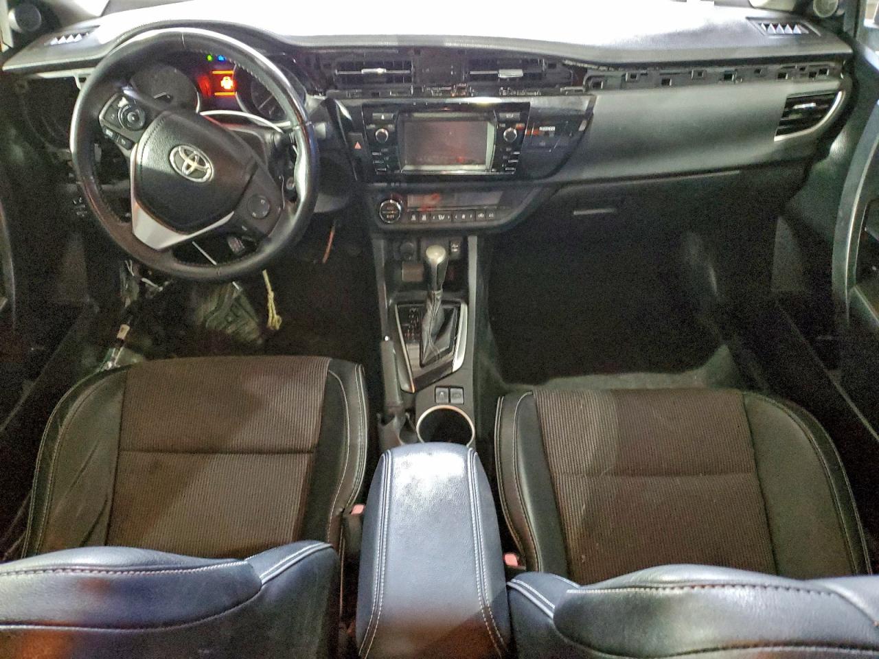 2015 TOYOTA COROLLA L photo 8