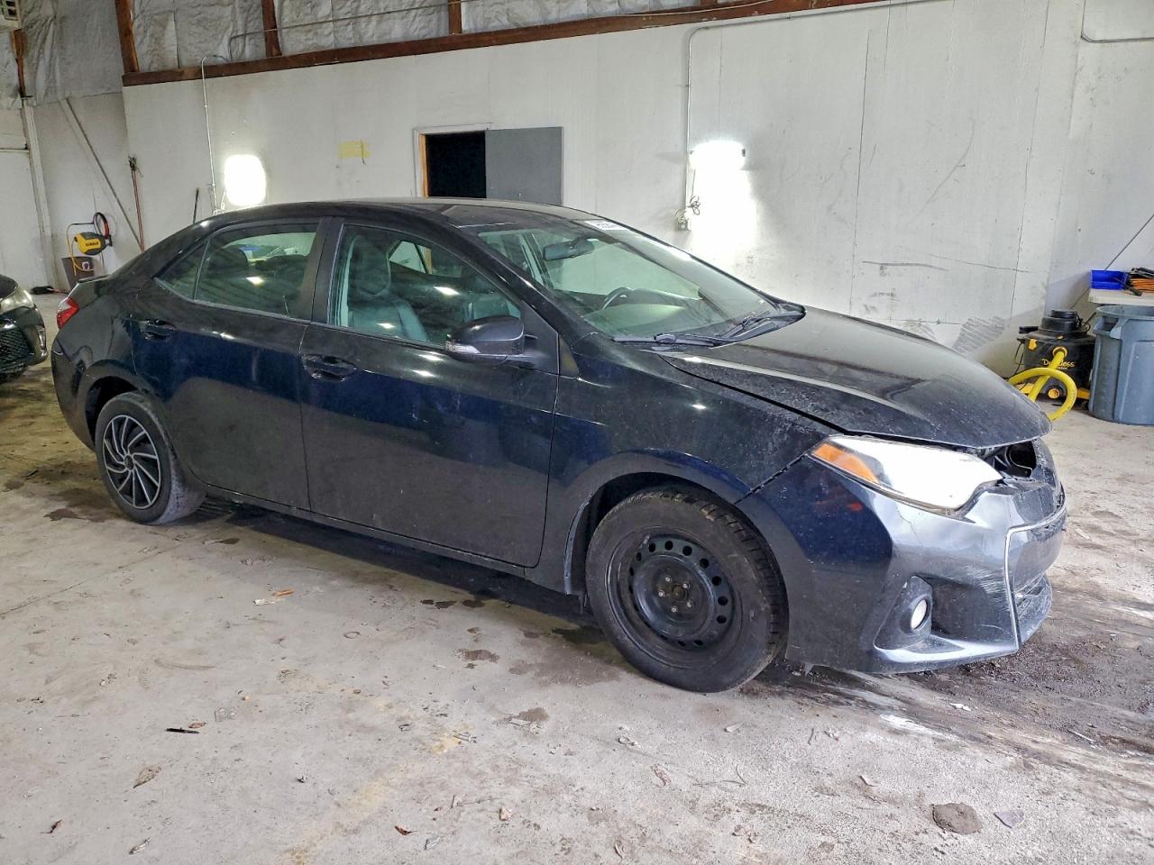 2015 TOYOTA COROLLA L photo 4