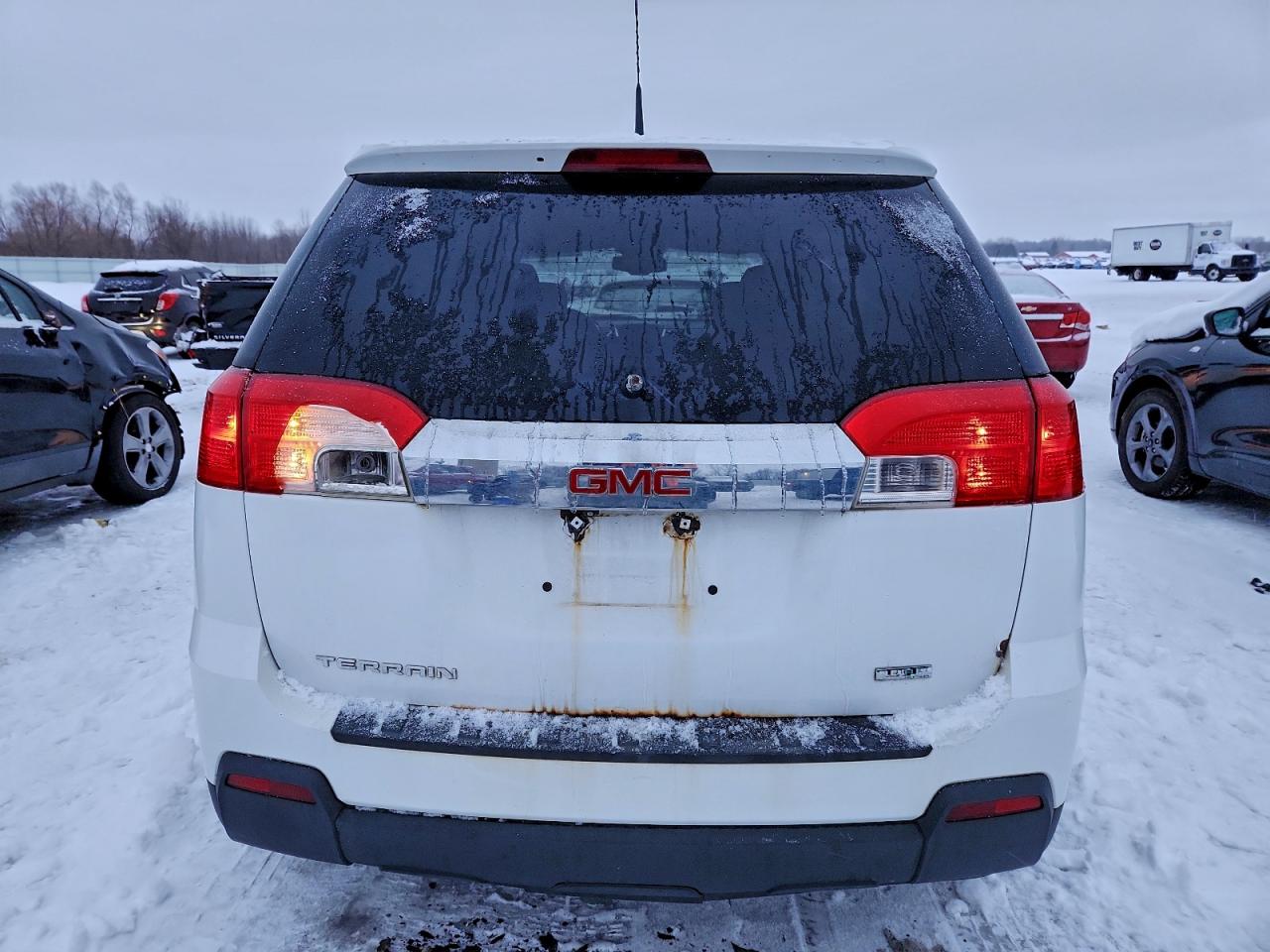 2012 GMC TERRAIN SLE photo 6
