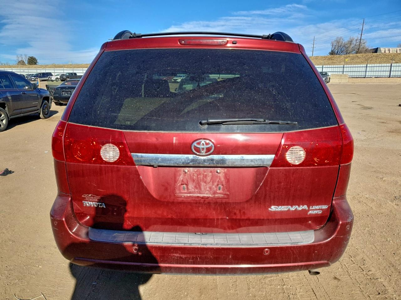 2007 TOYOTA SIENNA XLE photo 6