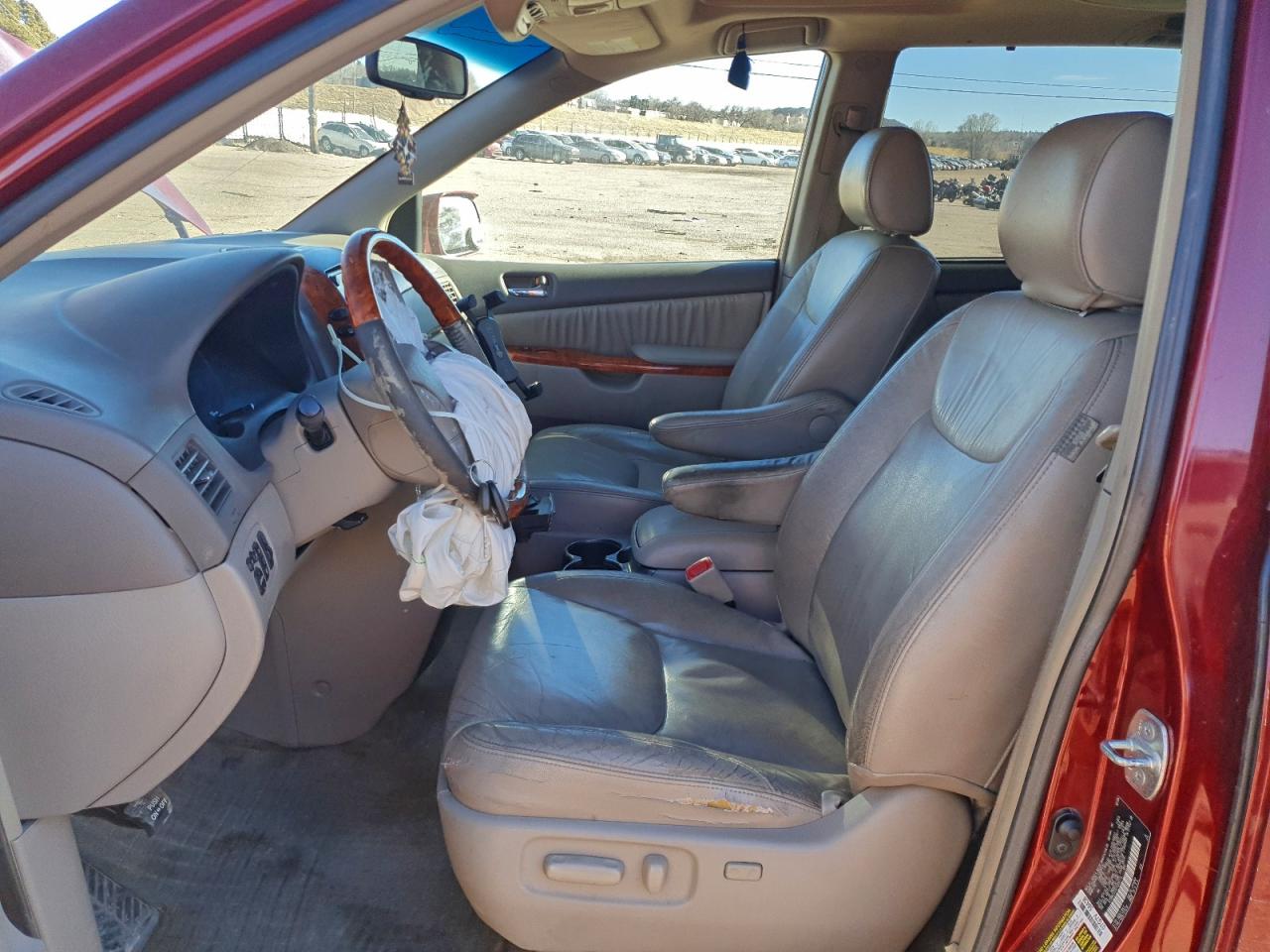 2007 TOYOTA SIENNA XLE photo 7