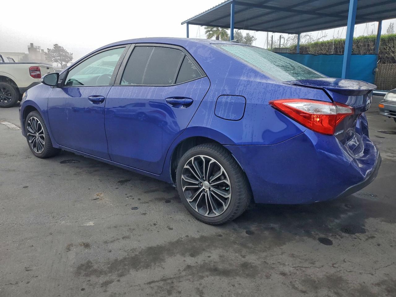 2014 TOYOTA COROLLA L photo 2