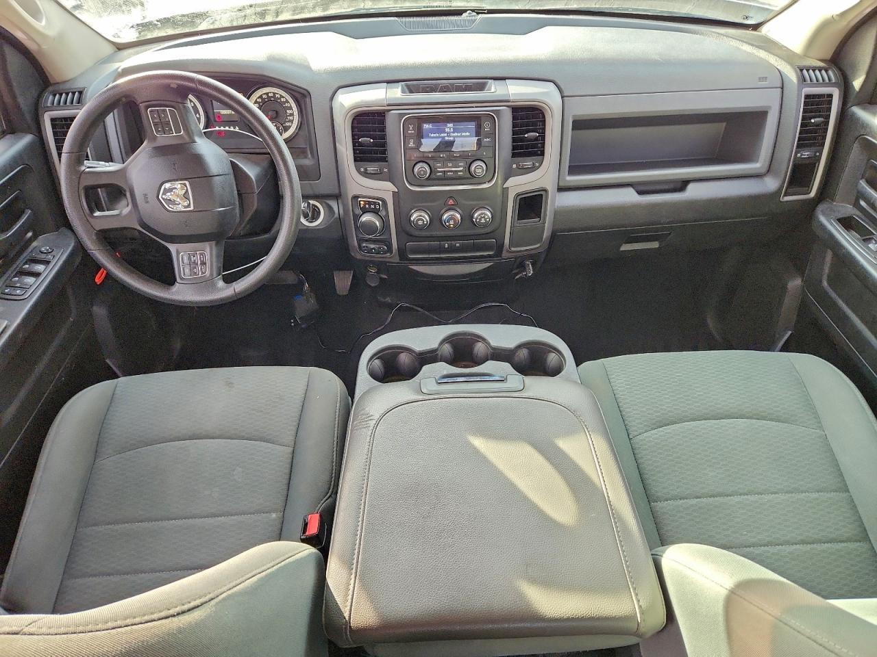 2015 RAM 1500 ST photo 8