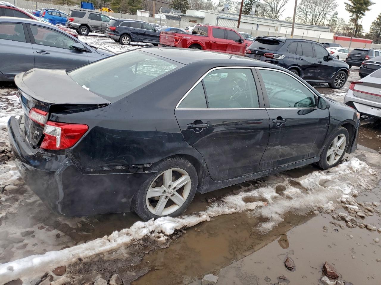 2012 TOYOTA CAMRY BASE photo 3