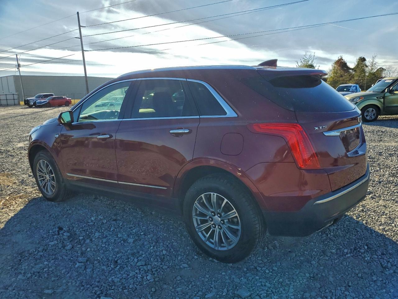 2017 CADILLAC XT5 LUXURY photo 2