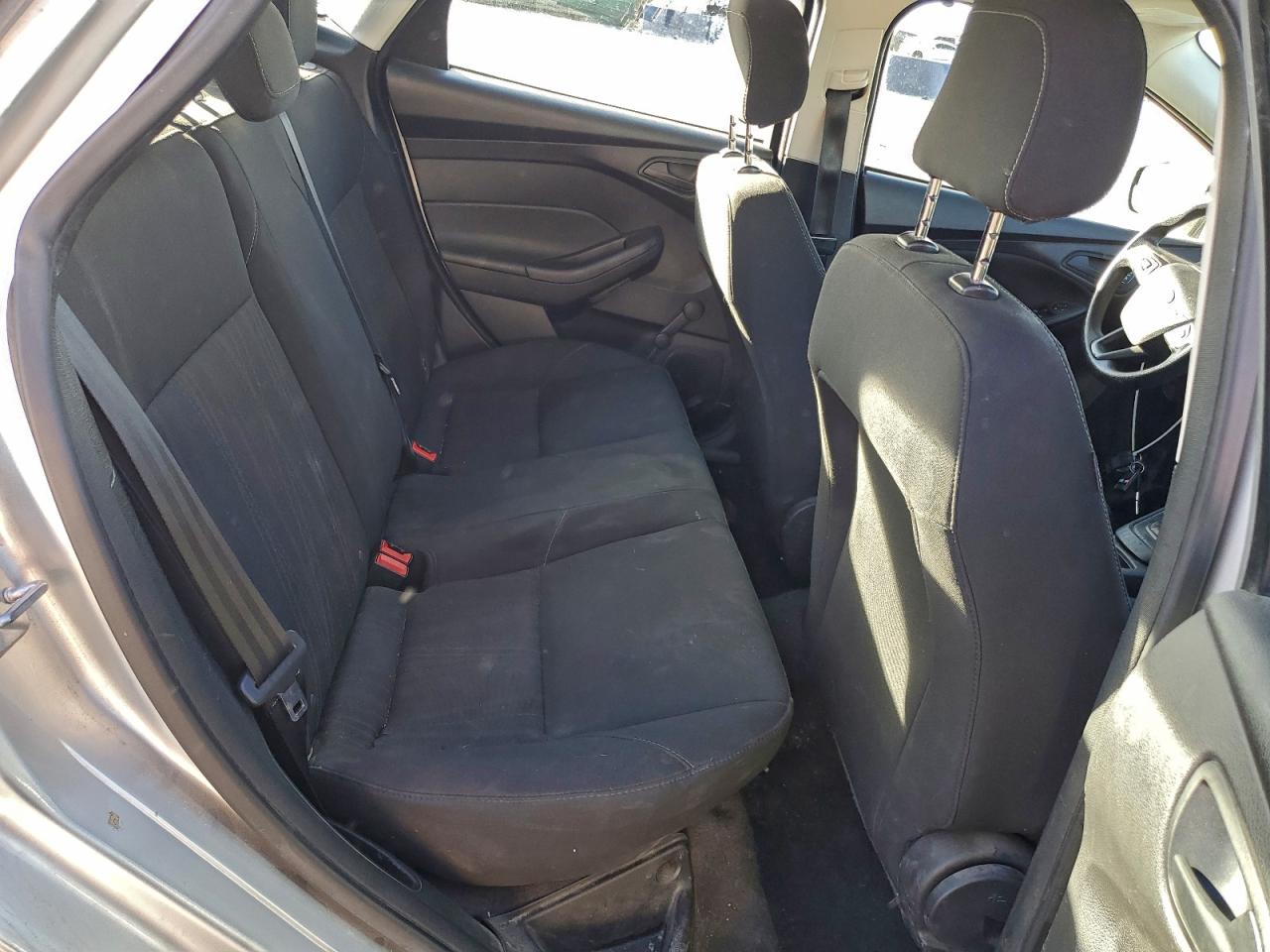 2018 FORD FOCUS S photo 10