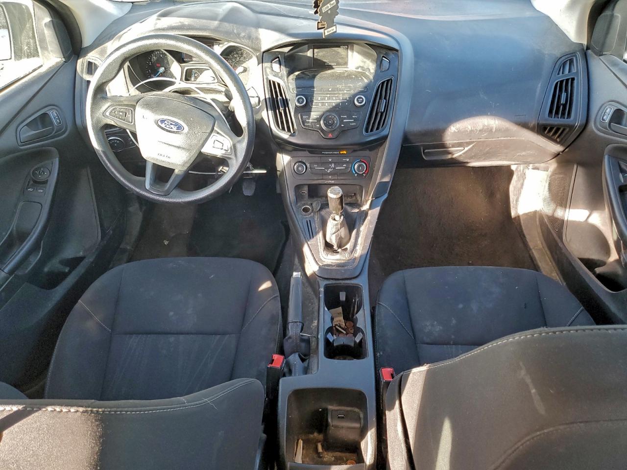 2018 FORD FOCUS S photo 8
