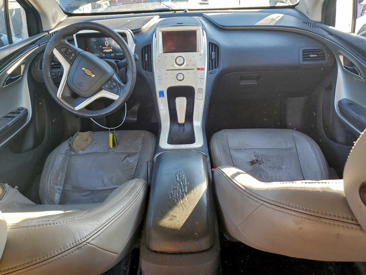 2013 CHEVROLET VOLT photo 8