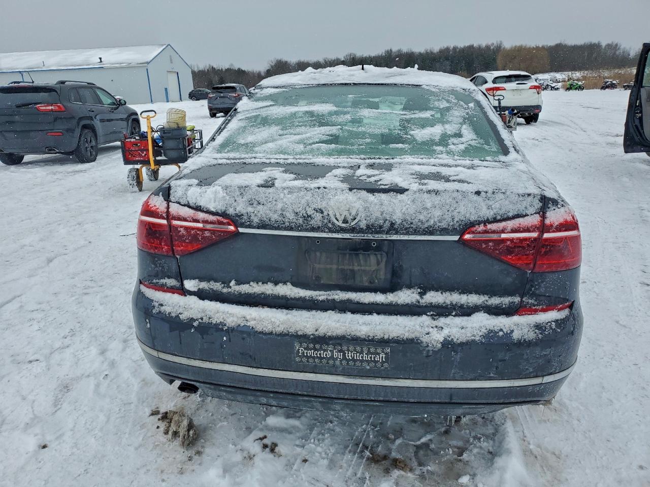 2017 VOLKSWAGEN PASSAT S photo 6